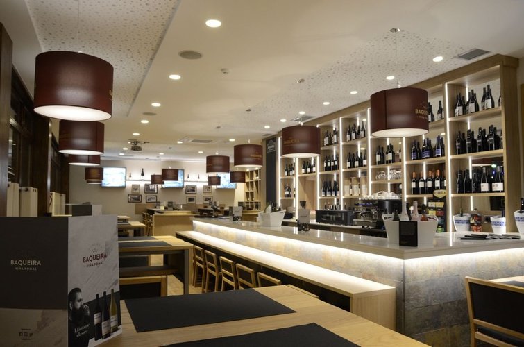 Wine bar Montarto Hotel Baqueira Beret