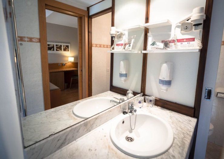 Double single use Hôtel Montarto Baqueira Beret Double single use Hôtel Montarto Baqueira Beret