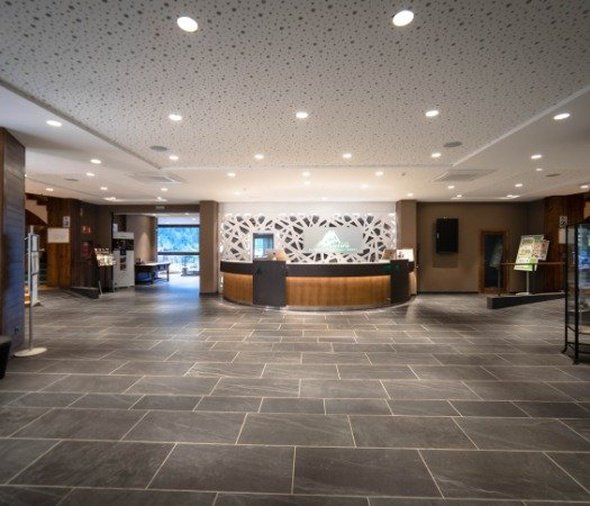 Recepción 24/7 Hotel Montarto Baqueira Beret