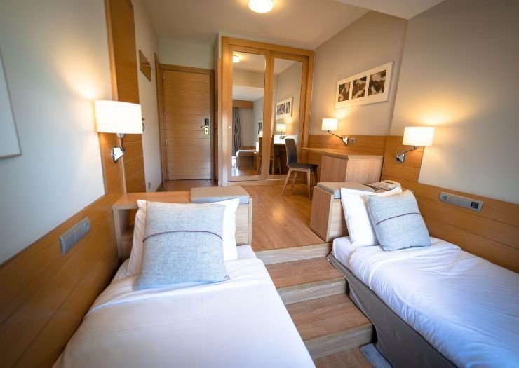 2e chbr 50% dans doubles adjacentes ! hôtel montarto baqueira beret 2e chbr 50% dans doubles adjacentes ! hôtel montarto baqueira beret