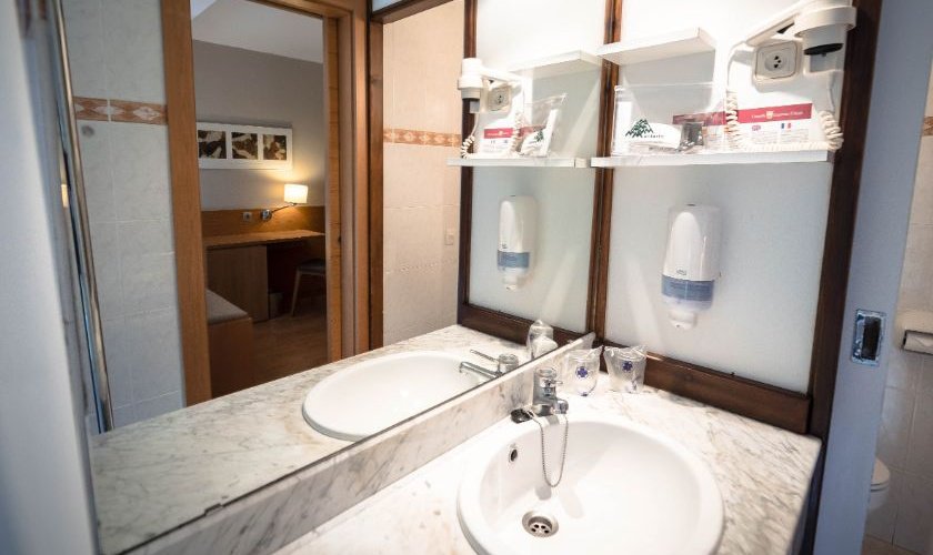 Double single use Montarto Hotel Baqueira Beret Double single use Montarto Hotel Baqueira Beret
