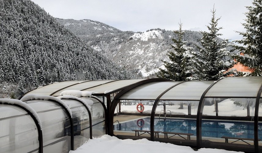 Winter pool Montarto Hotel Baqueira Beret