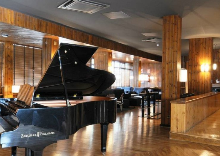 Piano bar Montarto Hotel Baqueira Beret
