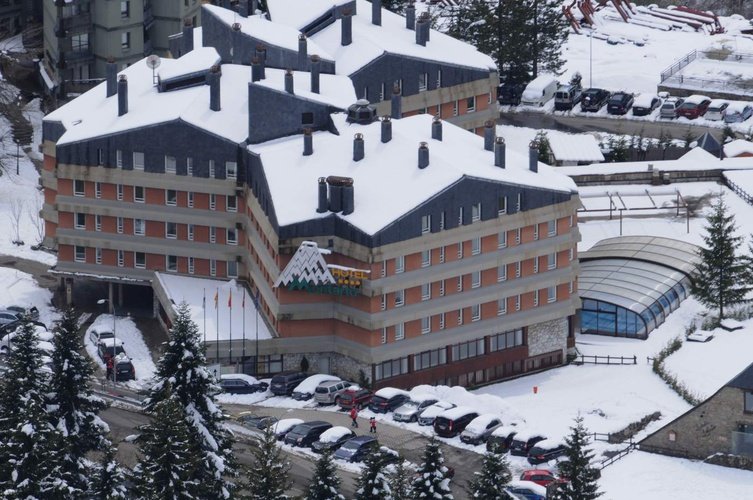 Facade Montarto Hotel Baqueira Beret