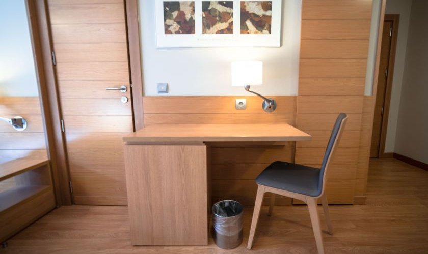 Quadruple room Montarto Hotel Baqueira Beret Quadruple room Montarto Hotel Baqueira Beret