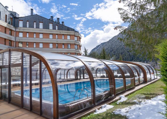 Climatized pool Montarto Hotel Baqueira Beret Climatized pool Montarto Hotel Baqueira Beret