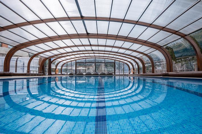 Piscina cubierta y climatizada Hotel Montarto Baqueira Beret Piscina cubierta y climatizada Hotel Montarto Baqueira Beret