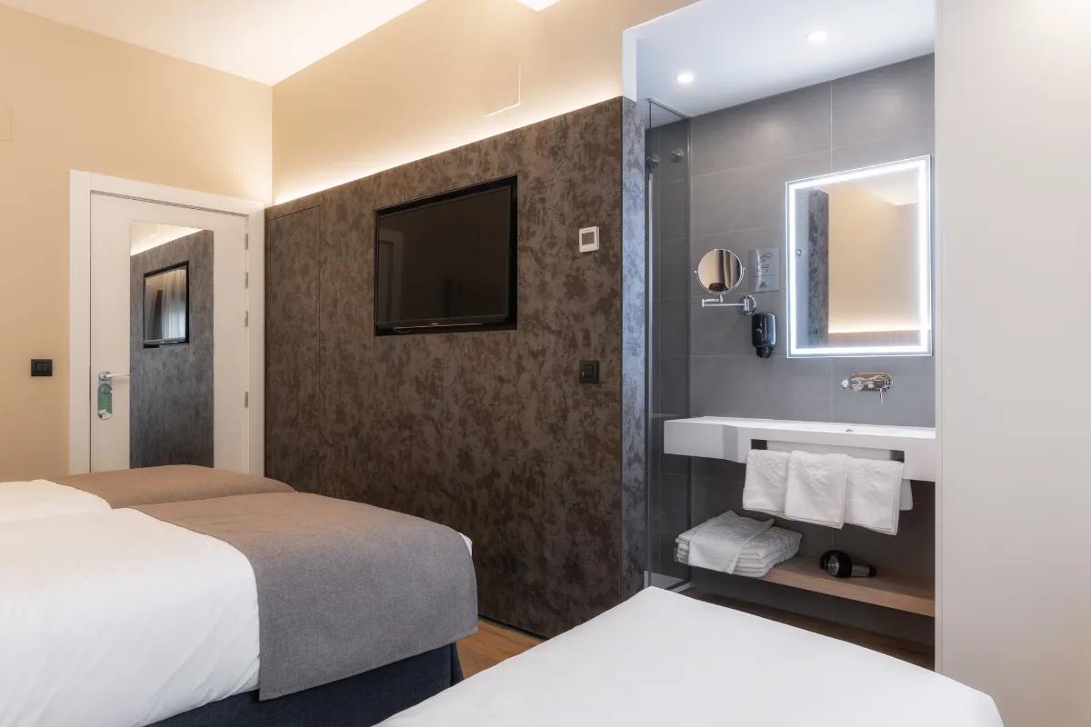 Double + Extra bed Montarto Hotel Baqueira Beret Double + Extra bed Montarto Hotel Baqueira Beret